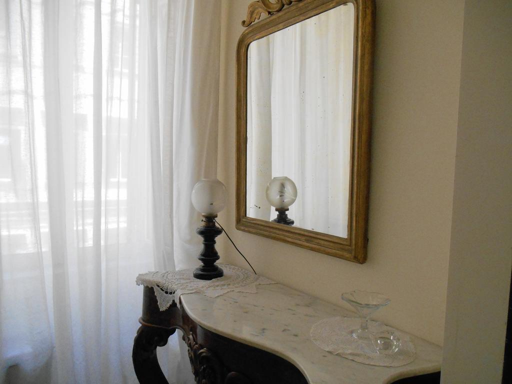 Casa Sannazzaro * Neapel