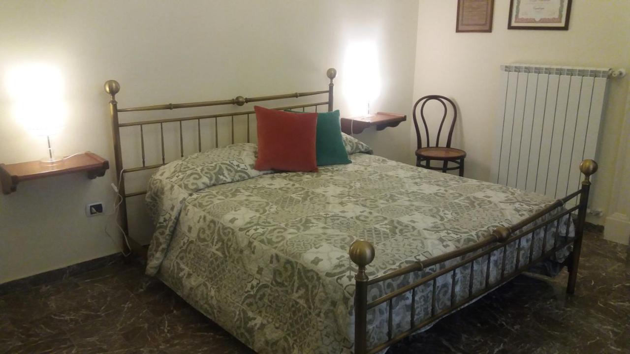 Casa Sannazzaro * Neapel
